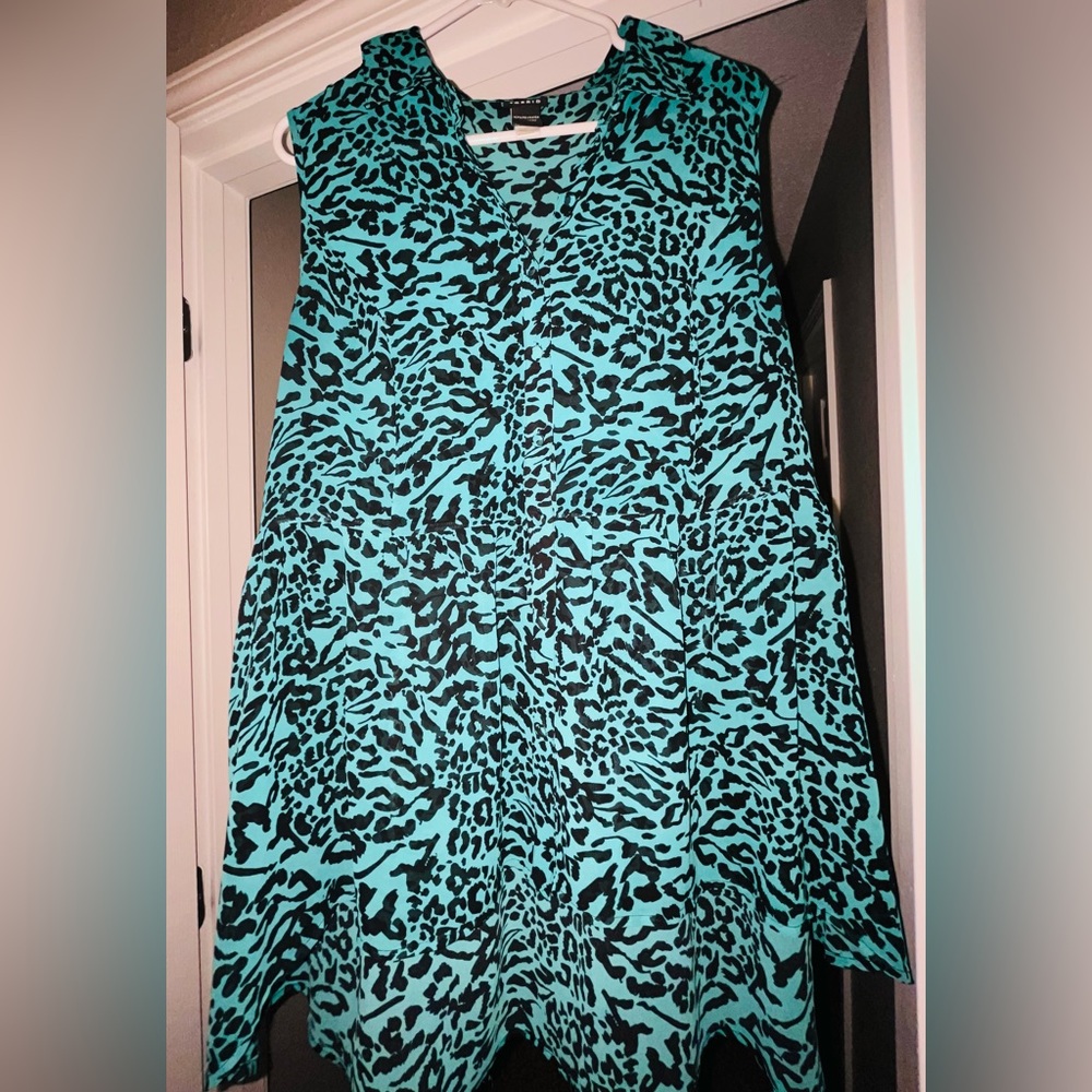 Torrid - Sleeveless Leopard Print Blouse - Size 1 (14/16) - Like new